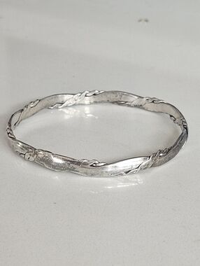 Vintage Taxco Sterling Silver Wavy Twisted Bangle Bracelet